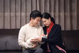 不嫁富豪也幸福！吴敏霞宣布怀二胎：明年一家四口看北京冬奥图片
