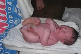 英女子顺产成功生下重达5.2公斤的超级宝宝：从来没想过会这么重图片