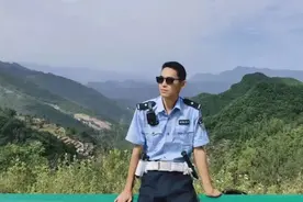 陕西“最帅交警”张少东，被你圈粉了图片