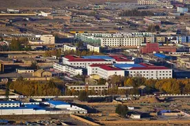 我国面积最大的镇，相当于半个江苏，却仅只有1个社区与4个村图片