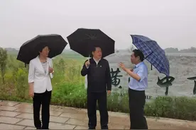 王仲田在洛阳市调研生态环境保护工作时强调 坚持生态优先  切实把生态环境保护和污染防治工作落实落细图片