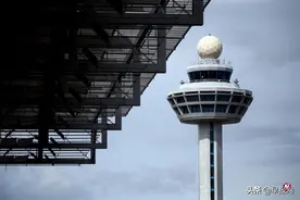 憋了一年半终于能出国游！新加坡旅行团后天飞德国图片