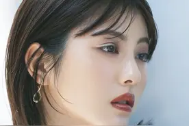 滨边美波 深秋魅力冷酷性感妆 棕色眼影×银色线条打造优质的透明感图片