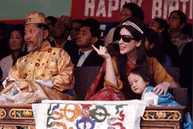 锡金王国149次申请加入中国，灭亡前三小时，高调升起五星红旗图片