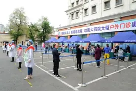 “看病不求人、看病走流程”，哈医大四院首次大型户外门诊惠民活动圆满结束图片