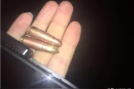 惊呆了！邯郸一男子湖边钓鱼，却捞上200多发子弹图片