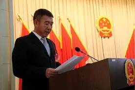 王鸿任：“建议、批评和意见”之我见图片