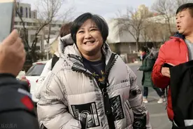 中国“最强女导演”诞生了！他的成功，其实都是贾玲的功劳图片