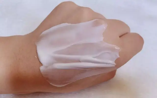 不粘糊的身体乳
