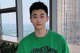 20-30岁的男生在夏季剪这3款短发也太帅了吧图片