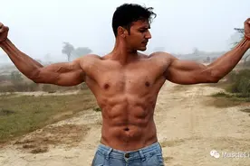 如何练出美队一样的大胸肌图片