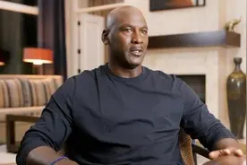 乔丹：篮球是团队竞技，最强的球队当然是芝加哥公牛队图片