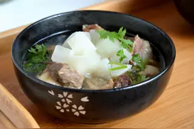 想买羊肉​炖羊肉汤，建议买这3个部位，炖好后肉嫩汤鲜，别买错图片