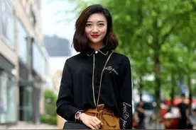 微胖的40岁女性，穿搭时牢记4不要4要，不仅年轻还很显瘦图片