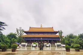 有着“北朝最初名胜，东土第一道场”的美誉，在此发现了佛教至宝图片