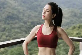 厉害！盘点娱乐圈中拥有完美腹肌的女星，李若彤年龄至今成谜图片