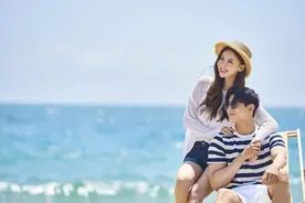 我嫁给了一个与我家有仇的老公，婚后过的很幸福图片