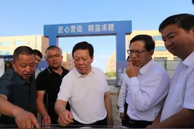 杨维俊在督查调研“全市推进重点工作落实重大项目实施百日攻坚行动”时强调图片