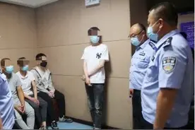 聚赌、参赌，警方强力打击处以行政拘留15天并处罚款3000元图片