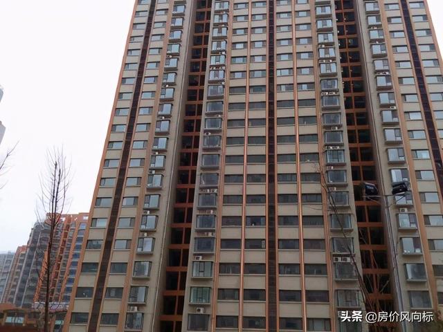 济南市5-10年房龄，二手房挂牌价17287元，共计384个小区