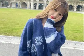 漂亮迷人的小作精，虞书欣真的是宝藏女孩，太可爱了图片