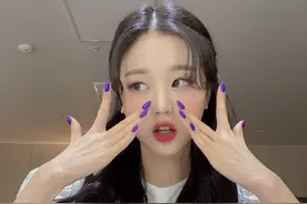 张元英俏皮甜美头像图片