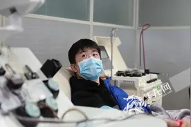 ​怕痛不敢献血的“90后”成为重庆首例捐献血浆者 他说“别人救了我，我也想救别人”图片
