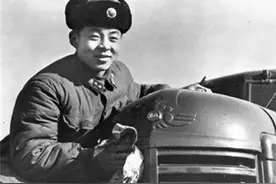 雷锋受伤被及时送医，为何没被抢救活，60年后他连长的话让人惋惜图片