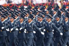 中国骄傲！首次各国军队大“聚集”，中国三军仪仗队又抢镜图片