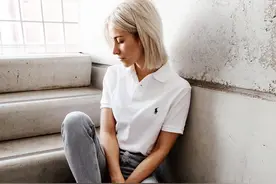 Polo衫土到掉渣？是你不会穿，学会这六种穿搭，让你重拾校园之美图片