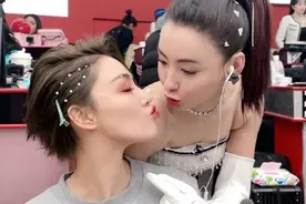 娱乐圈的神仙友谊，除了邓超与张学友，还有很多两地巨星梦幻联动图片