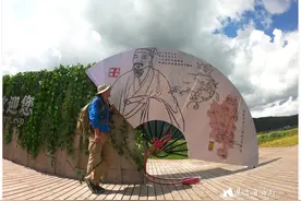 云南唯一，独特的高原火山口水上草原和巨型花毯，腾冲北海湿地图片
