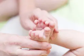 一换季宝宝皮肤就红、痒、糙？搞不清原因，越治越糟图片