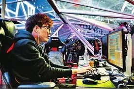 打假赛后果多严重？被判刑出狱后开车为生，开直播被网友骂到下跪图片