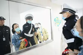 杭州5岁男孩做了交警！人生第一个梦想实现了...图片