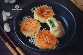 初春海蛎子又肥又鲜，做锅韭菜蛎子生煎包，咬一口汁鲜肉嫩吃不够图片