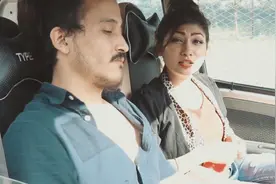 许多人都把行驶证驾驶证放在车里，其实我们都错了，这样才最安全视频封面