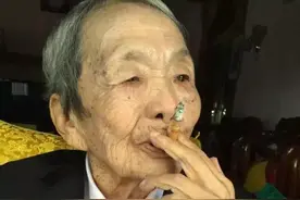 金三角第一女毒枭，毒王罗星汉的领路人，双枪花木兰杨二小姐传奇图片