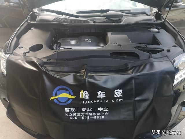 报价22万的雷克萨斯RX270，开10万公里就漏油，还能传三代吗？