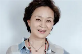 刘莉莉：30多岁相亲嫁圈外人，巅峰期放弃事业，女儿是她的骄傲图片