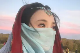 彭小苒，90后女演员，来自北京，毕业于中国传媒大学播音系图片