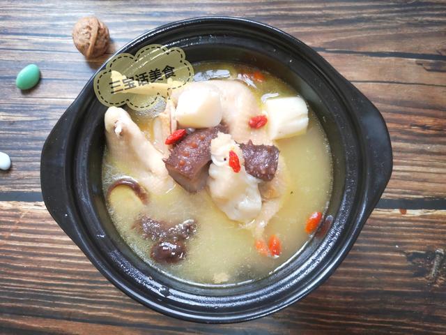 花胶海参装盘 2026年海参扣花胶