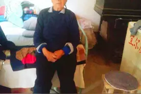 更乐镇普通的农村妇女！已经90多岁的高龄了！小脚赵交连图片