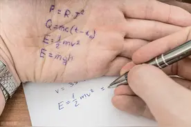 高考生作弊被抓：不是只有“差学生”才会作弊，家长该如何教育？图片