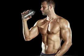 如果每天只吃蛋白粉不锻炼，会变成什么样的身材？图片