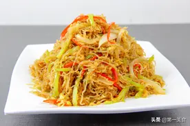 厨师长教你家常炒米粉做法，简单易做，学会以后在家就能做图片