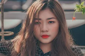 “还没结婚就要我工资卡？”女子怒怼妈宝男：分手图片