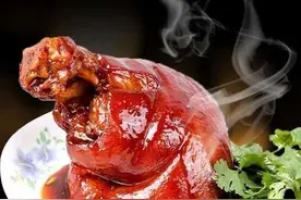 家常酱肘子，你只需要这样做，肘子软烂鲜香，老人没牙也能抿两口图片