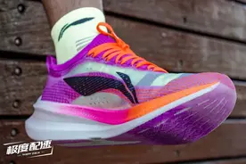 李宁飞电2.0 Elite，这外底凸起的设计真的不是开玩笑吗图片