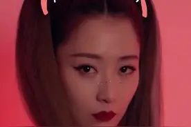 白冰：以为嫁给爱情，谁知遭遇骗婚？怦然再心动，却又遇渣男图片